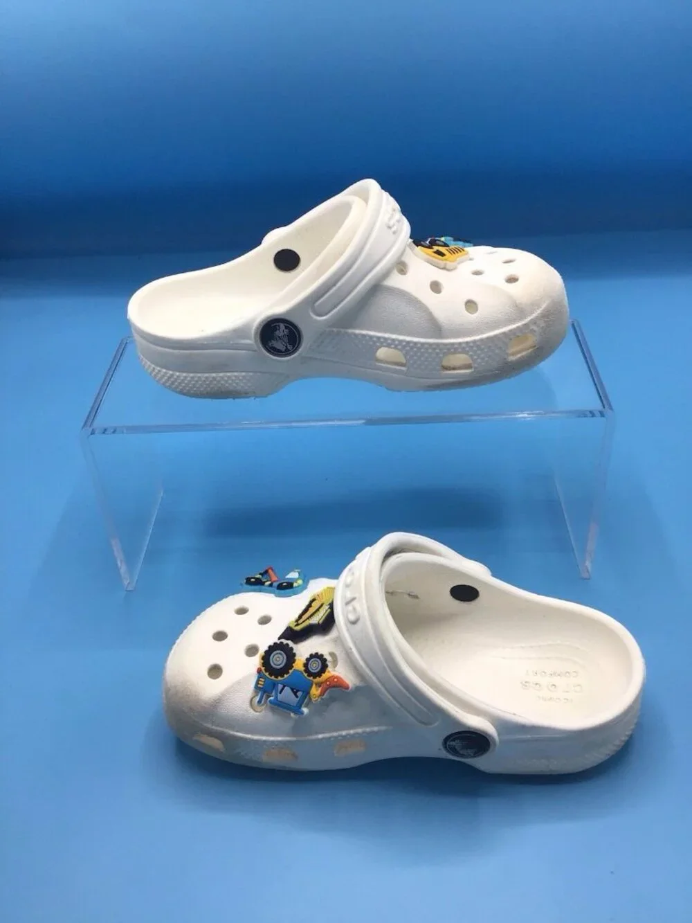 Crocs Kids Baya Clog Size C 10 White Comfort Whit Charms